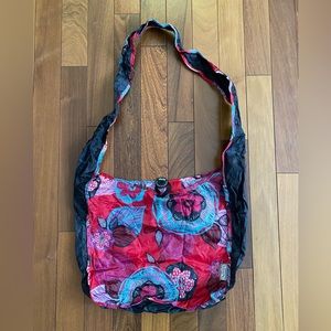 NWOT Chicobag Packable Sling Bag